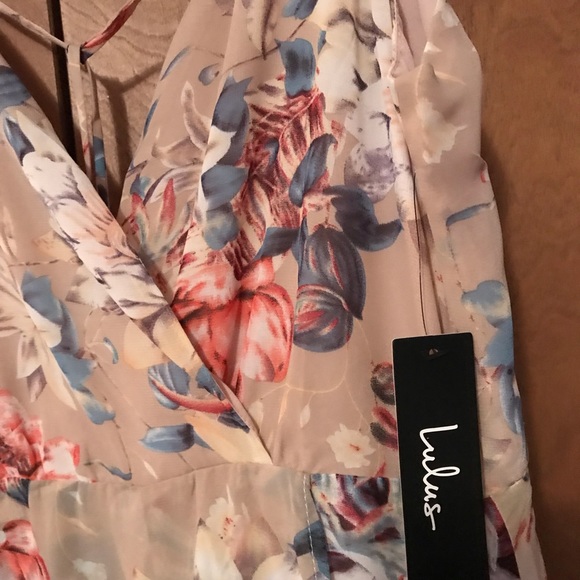 🆕 NWT! Beige Floral Print Maxi Dress LuLus - Picture 4 of 4